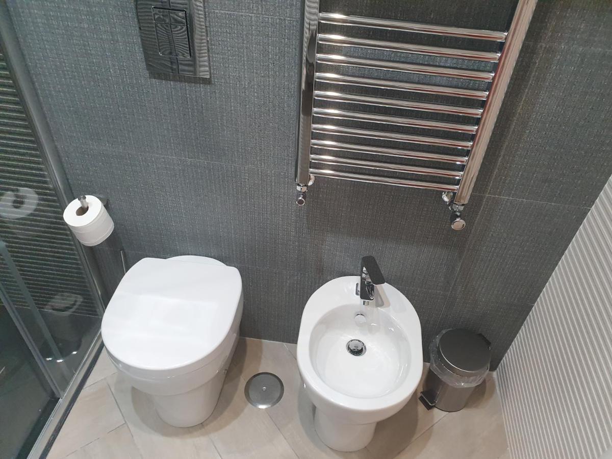 Dimora Costantino Bed and Breakfast Napels Buitenkant foto