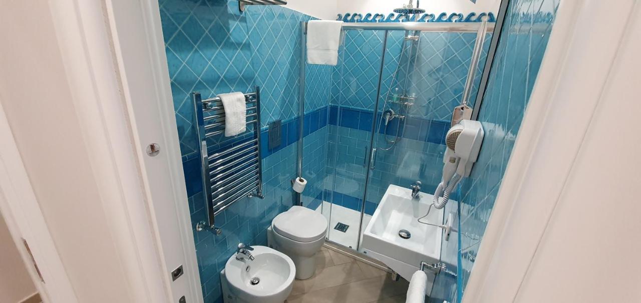 Dimora Costantino Bed and Breakfast Napels Buitenkant foto