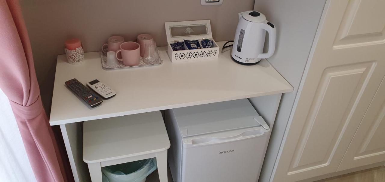 Dimora Costantino Bed and Breakfast Napels Buitenkant foto