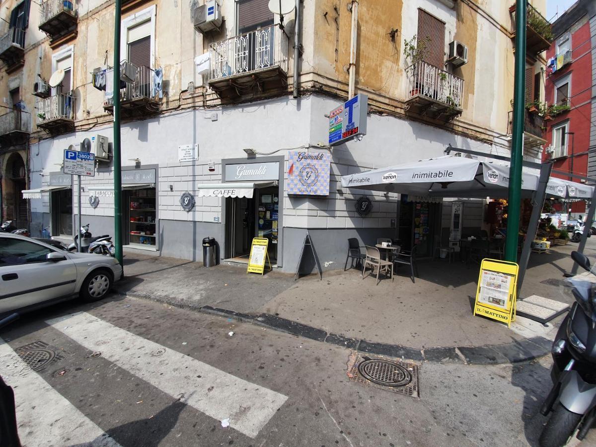 Dimora Costantino Bed and Breakfast Napels Buitenkant foto