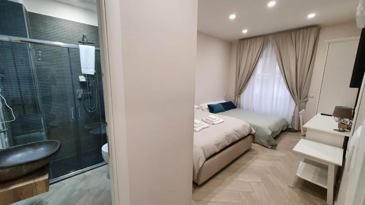 Dimora Costantino Bed and Breakfast Napels Buitenkant foto