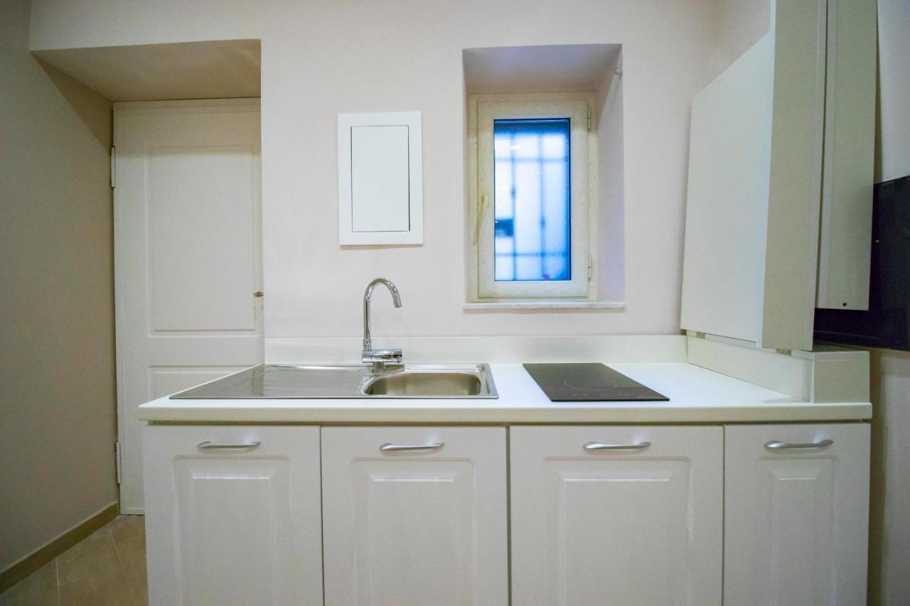 Dimora Costantino Bed and Breakfast Napels Buitenkant foto