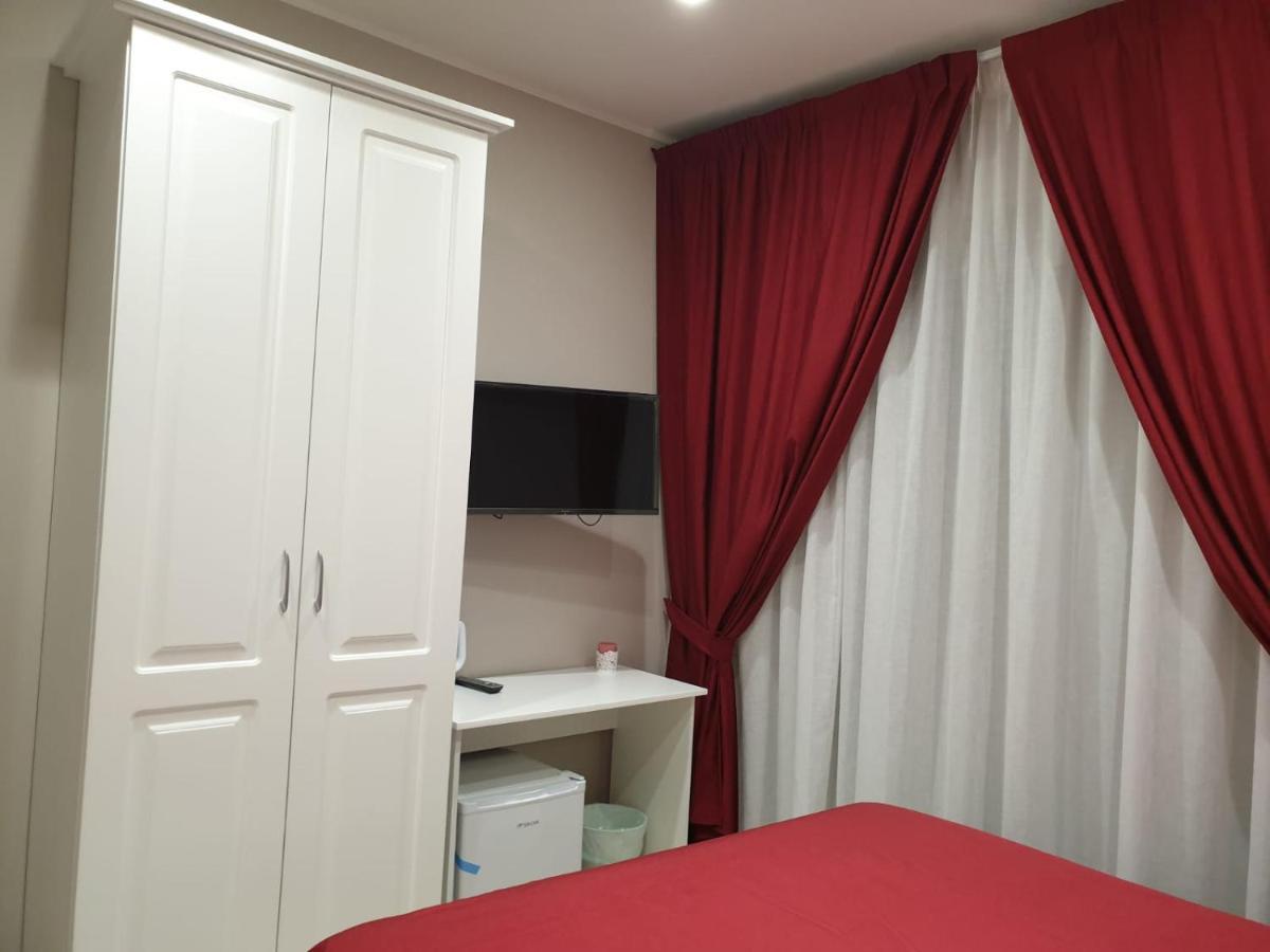 Dimora Costantino Bed and Breakfast Napels Buitenkant foto